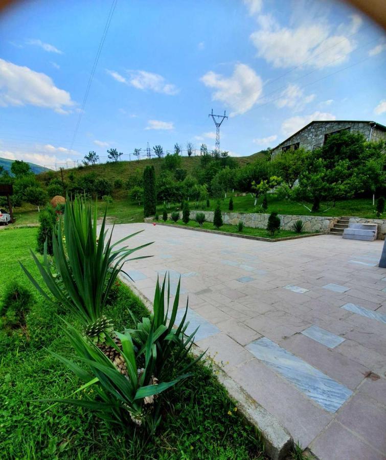 Guest House Ijevan'S Garden Esterno foto