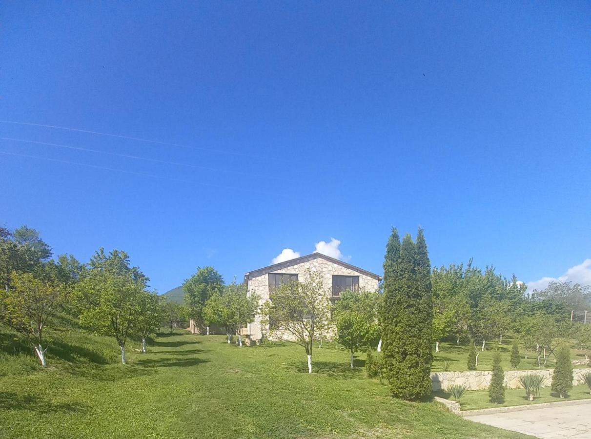 Guest House Ijevan'S Garden Esterno foto