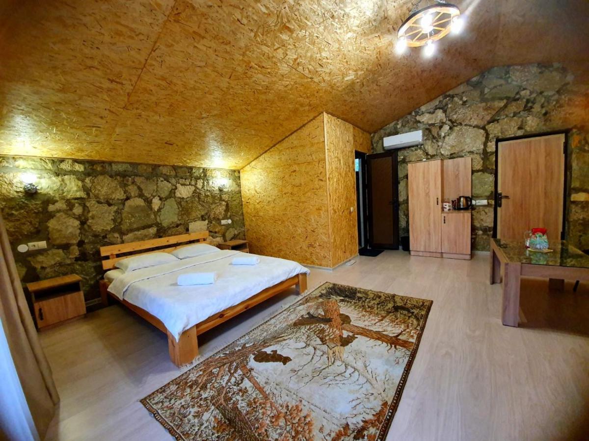 Guest House Ijevan'S Garden Esterno foto