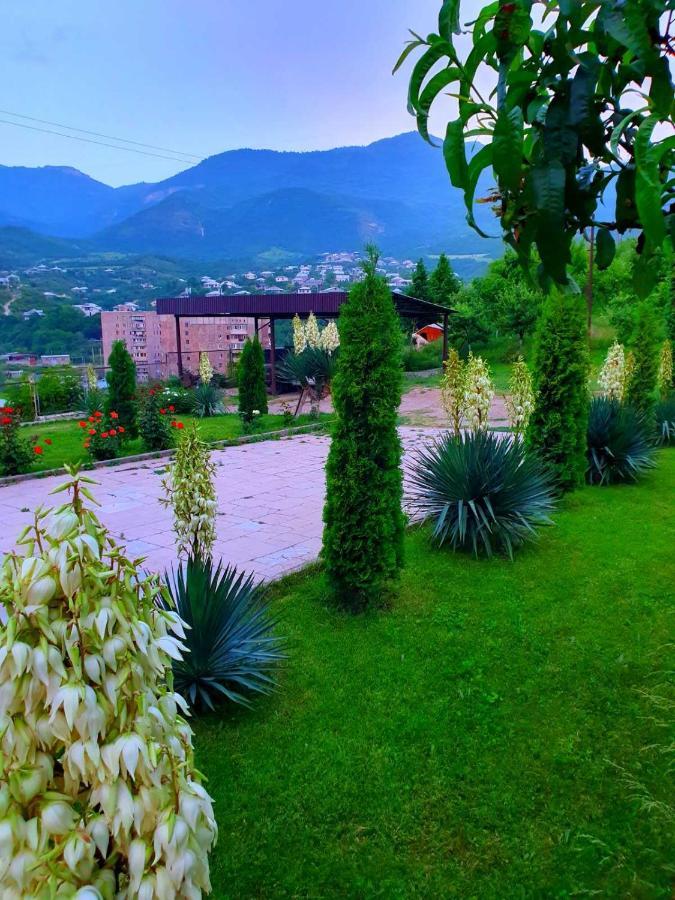 Guest House Ijevan'S Garden Esterno foto