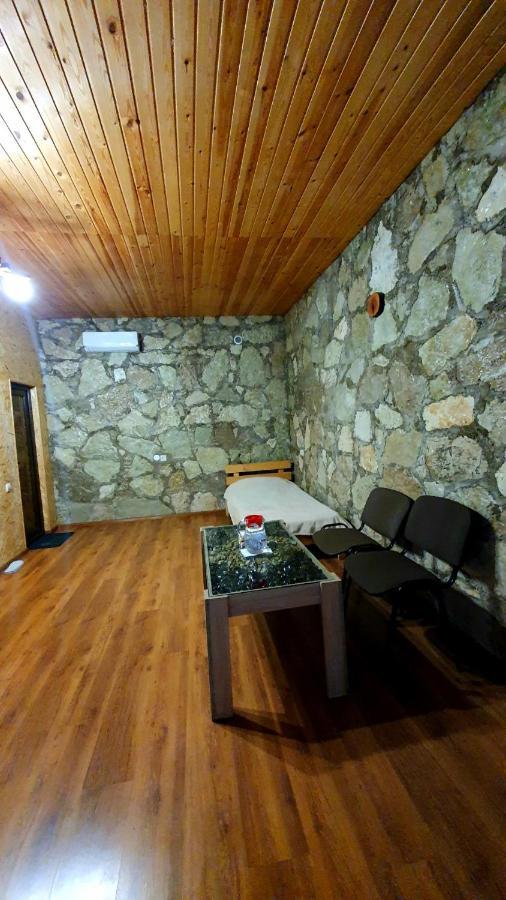 Guest House Ijevan'S Garden Esterno foto