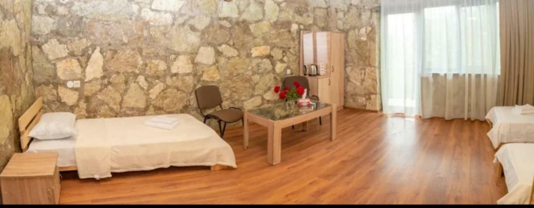Guest House Ijevan'S Garden Esterno foto